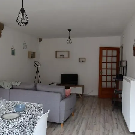 * La Tour : Vue Imprenable Sur La Ville * Luxeuil-les-Bains Buitenkant foto